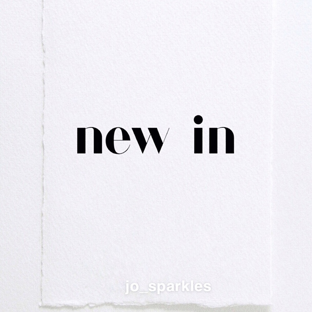 NEW IN - ▫️H a p p y  P o s h i n g ▫️